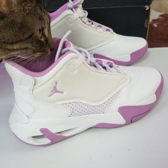 Jordan Max Aura 4 (GS) White/Rush Fuschia Wm Sz 8 - Picture 8 of 8